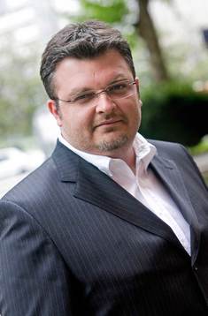 Jozo Palac, Agent