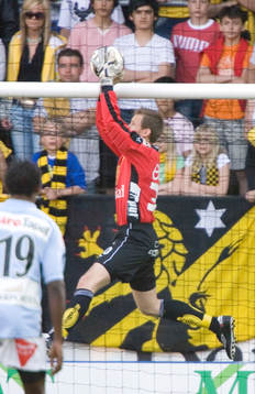 Johan Wiland, målvakt, Elfsborg, gör en räddning