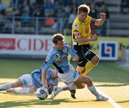 Anders Svensson lurar två Gefle-spelare