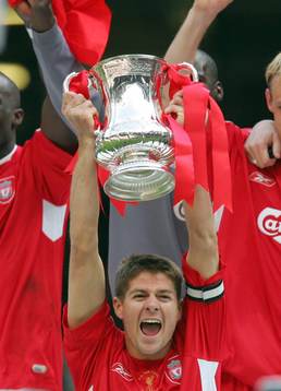 Steven Gerrard, Liverpool med FA Cup Pokalen (Pokal)