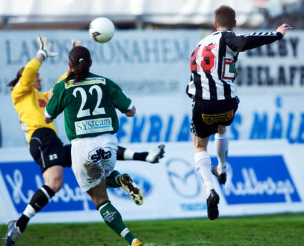 Johan Andersson, skjuter in 1-0 målet, Landskrona