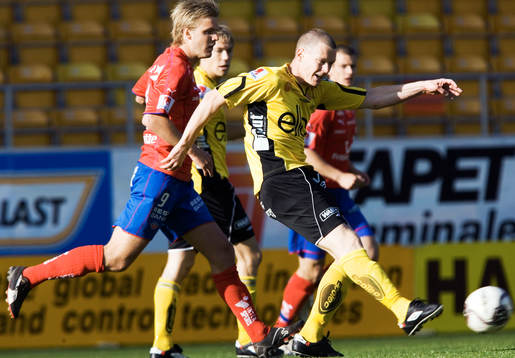 Andreas Augustsson drar på, Andreas Dahl bakom