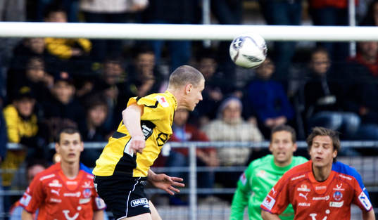 Brödrakamp, Andreas Augustsson nickar och broder Jakob