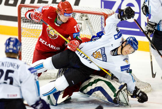 Aladzimir Denisov, Vitryssland och Jari Viuhkola, Finland
