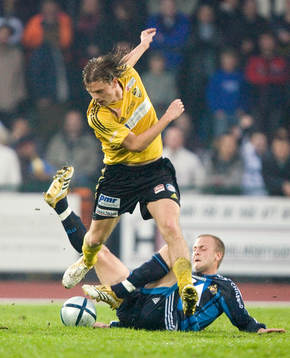 Emil Nilsson, Hässleholm, hoppar över Daniel Sjölund,