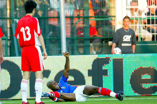 Djibril Cisse, skadar sig