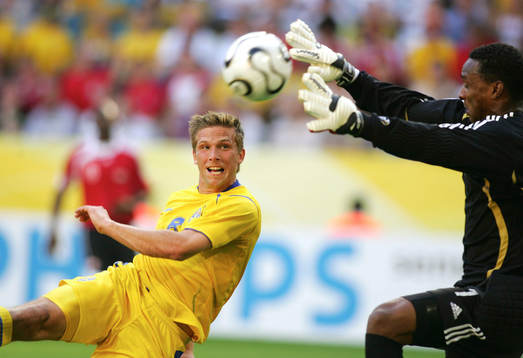 Shaka Hislop, Trinidad (Målvakt) och Anders Svensson,