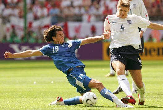 Steven Gerrard,  England och Nelson Valdez, Paraguay