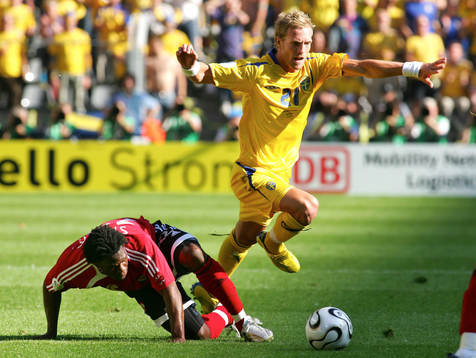 Collin Samuel, Trinidad och Christian Wilhelmsson, Sverige