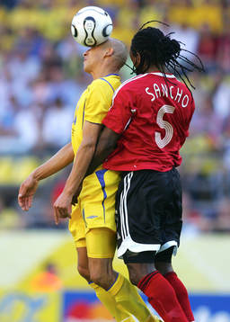 Brent Sancho, Trinidad och Henrik Larsson, Sverige