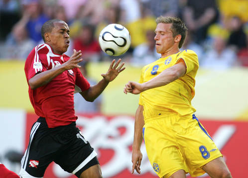 Densill Theobald, Trinidad och Anders Svensson, Sverige