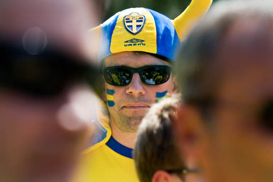 Supporter, fan, mössa, solglasögon, Sverige