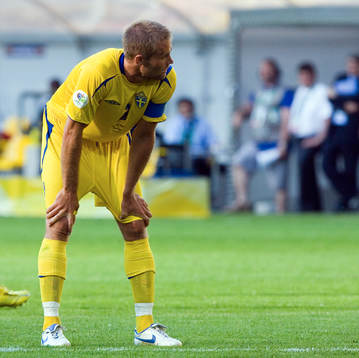 Lagkapten Olof Mellberg, Sverige (Depp)