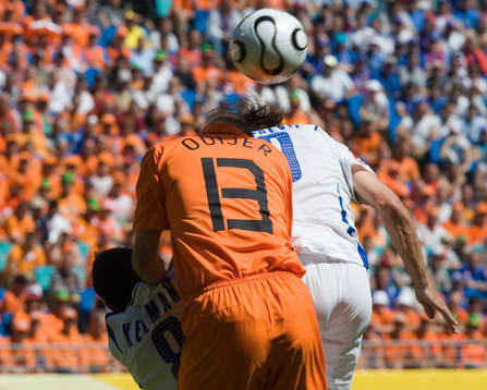 Nickduell, tackling i ryggen