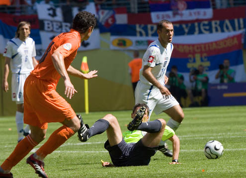 Mark van Bommel sprang ner domaren Markus Merk, Tyskland,
