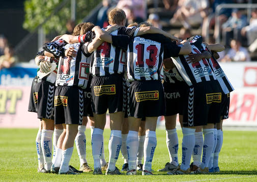 Fotboll. Superettan. Landskrona - Sundsvall. Samling,