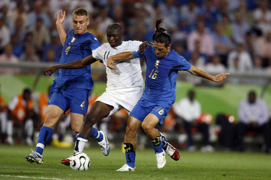 Sulley Ali Muntari, Ghana, Daniel de Rossi och Mauro