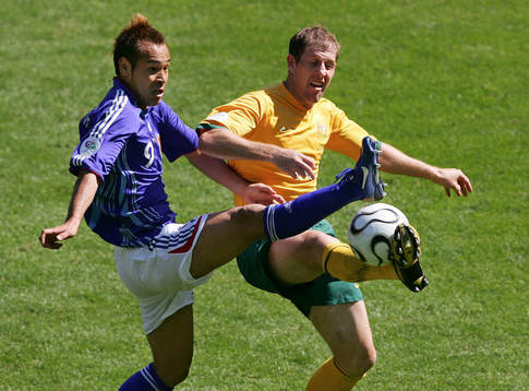 Naohiro Takahara, Japan och Scott Chipperfield, Australien