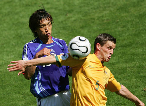 Shunsuke Kakamura, Japan och Jason Culina, Australien