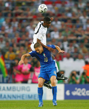 Eric Addo, Ghana och Francesco Totti, Italien