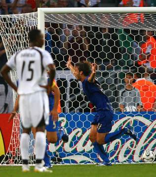 Andrea Pirlo, Italien (Jubel)