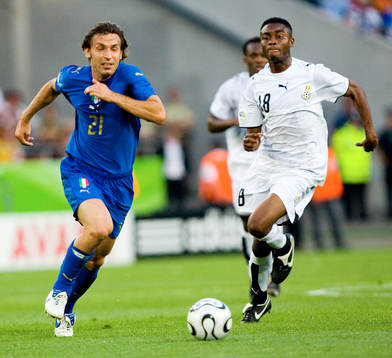 Andrea Pirlo, Italien och Eric Addo, Ghana