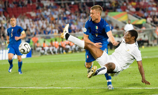 De Rossi satte stopp för Ghana, som satte sig på ändan