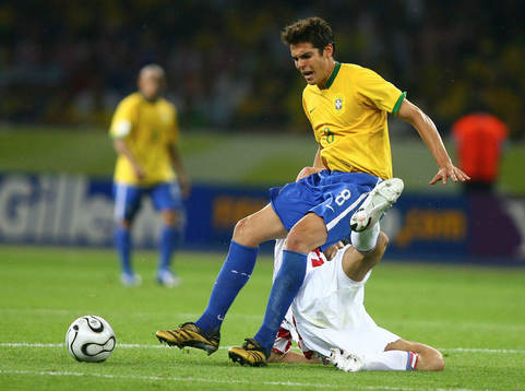 Kaka, Brasilien och Marko Babic, Kroatien