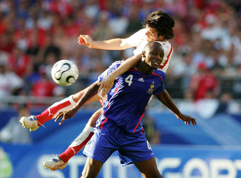 Raphael Wicky, Schweiz och Patrick Vieira, Frankrike