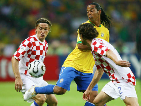 Ronaldinho, Brasilien och Dario Simic och Darijo Srna,