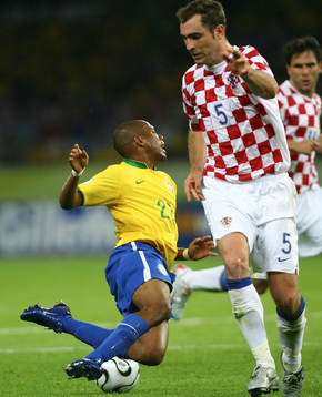 Robinho, Brasilien och Igor Tudor, Brasilien