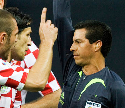 Bröderna Robert Kovac och Niko Kovac i samspråk med