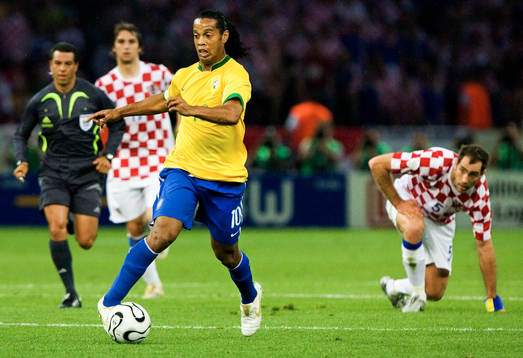 Ronaldinho, Brasilien har fintat bort Igor Tudor, Kroatien