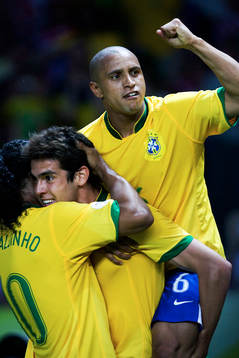 Kaka, Brasilien, jubel, Roberto Carlos och Ronaldinho