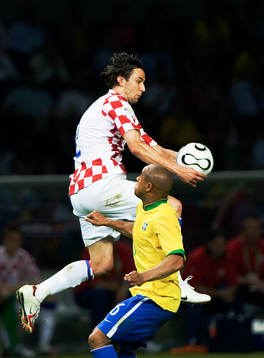 Darijo Srna, Kroatien och Roberto Carlos, Brasilien