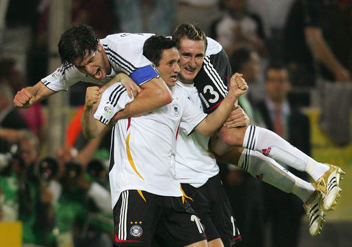 Oliver Neuville, Miroslav Klose och Michael Ballack,