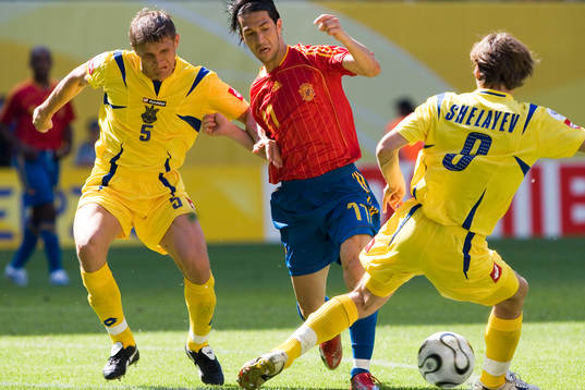 Volodmyr Jezerskyj, Ukraina och Luis Garcia, Spanien