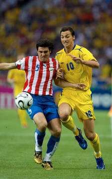 Zlatan Ibrahimovic och Julio Cesar Caceres
