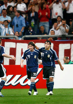 Lionel Messi, Argentina gjorde 6-0. Jubel med Carlos Tevez