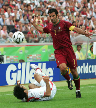 Mehdi Mahdavikia, Iran och Luis Figo, Portugal
