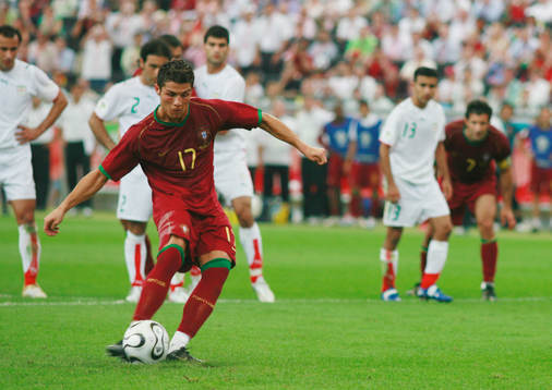 Cristiano Ronaldo gör 2-0 på straff