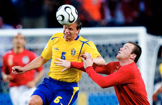 Tobias Linderoth och Wayne Rooney