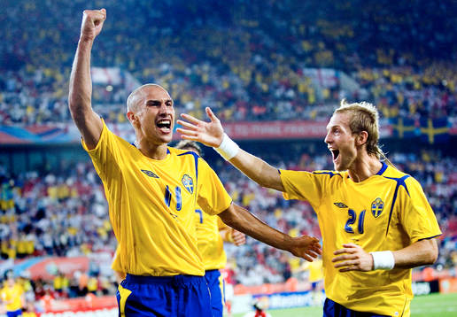 Henrik Larsson och Christian Wilhelmsson jubel