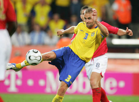 Olof Mellberg, Sverige träffar ribban