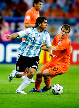 Oscar Tevez, Argentina och Rafael Van Der Vaart, Holland