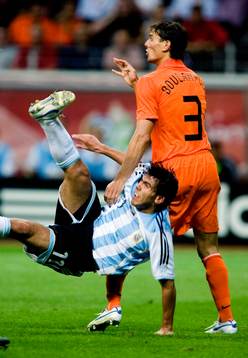 Oscar Tevez, Argentina och Khalid Boulahrouz, Holland