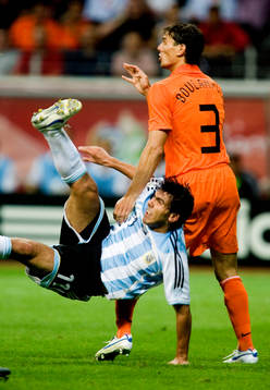 Oscar Tevez, Argentina och Khalid Boulahrouz, Holland