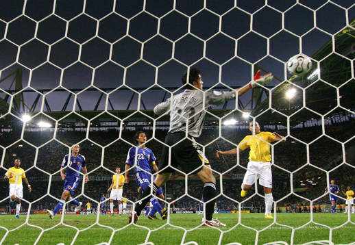 Ronaldo, Brasilien, gör 1-1