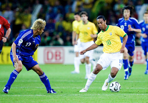 Junichi Inamoto, Japan och Ronaldinho, Brasilien