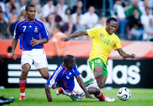 Claude Makelele, Frankrike glidtacklar Yao Junior Senaya,